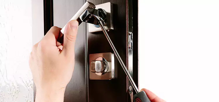Door Lock Replacement Service Navarre