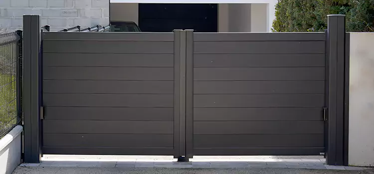 Common Residential Gate Issues We Resolve in Navarre, FL